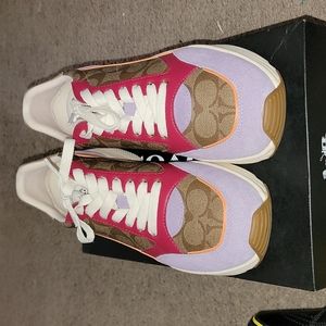 C152 SIG TECH RUNNER